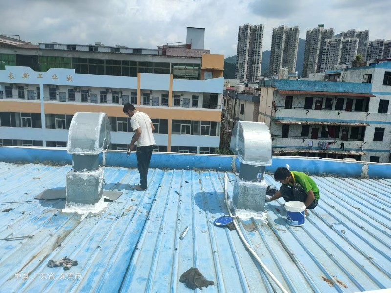 阳谷钢结构屋面涂料维修方法